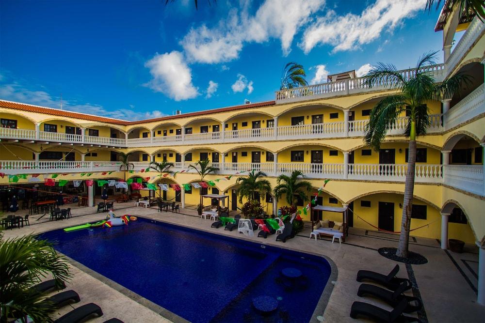 We Playa Hotel Playa del Carmen Exterior foto